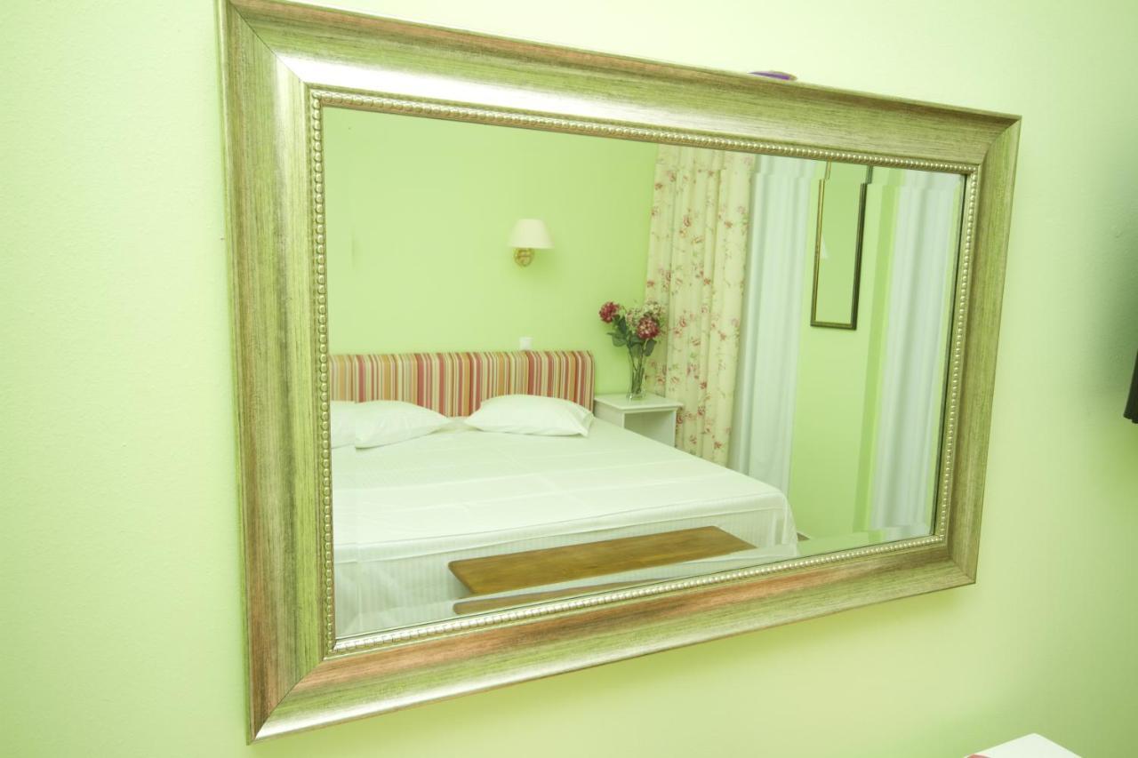 Museum Hotel Barbara Volos Esterno foto