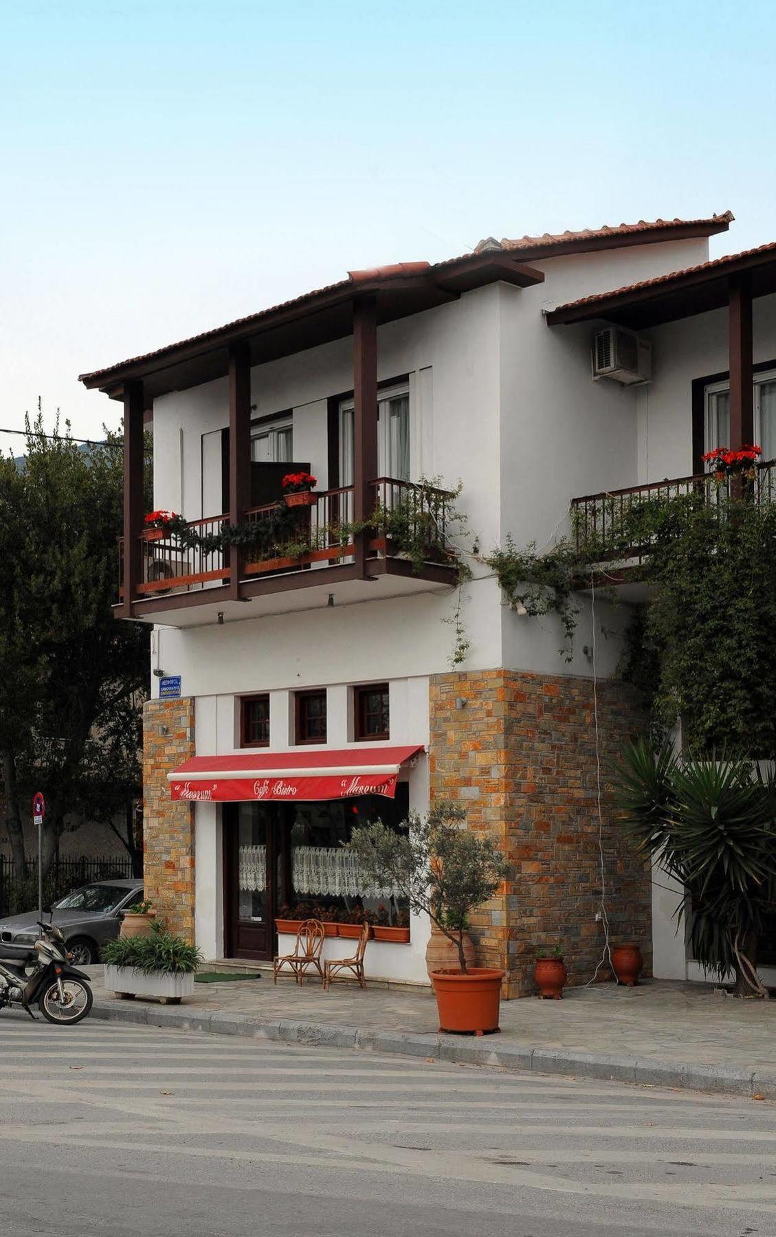 Museum Hotel Barbara Volos Esterno foto